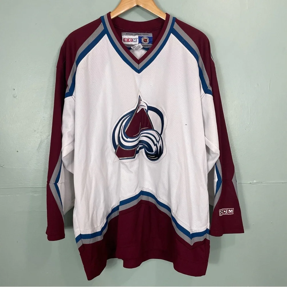 Colorado Avalanche Ice Hockey NHL Jersey CCM Adult XL White Maroon Vintage